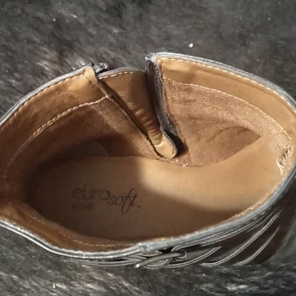 Euro soft Ankle boots - Picture 5 of 5